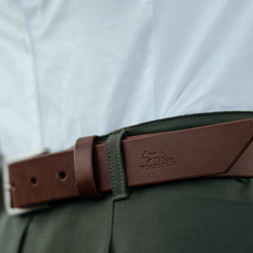 Kolekce sperku ktera obsahuje kousky prirody zalite v pryskyrici jsou jedinecne a kazdy z nich zachycuje krasu prirody v jejich nejryzejsich formach. 1